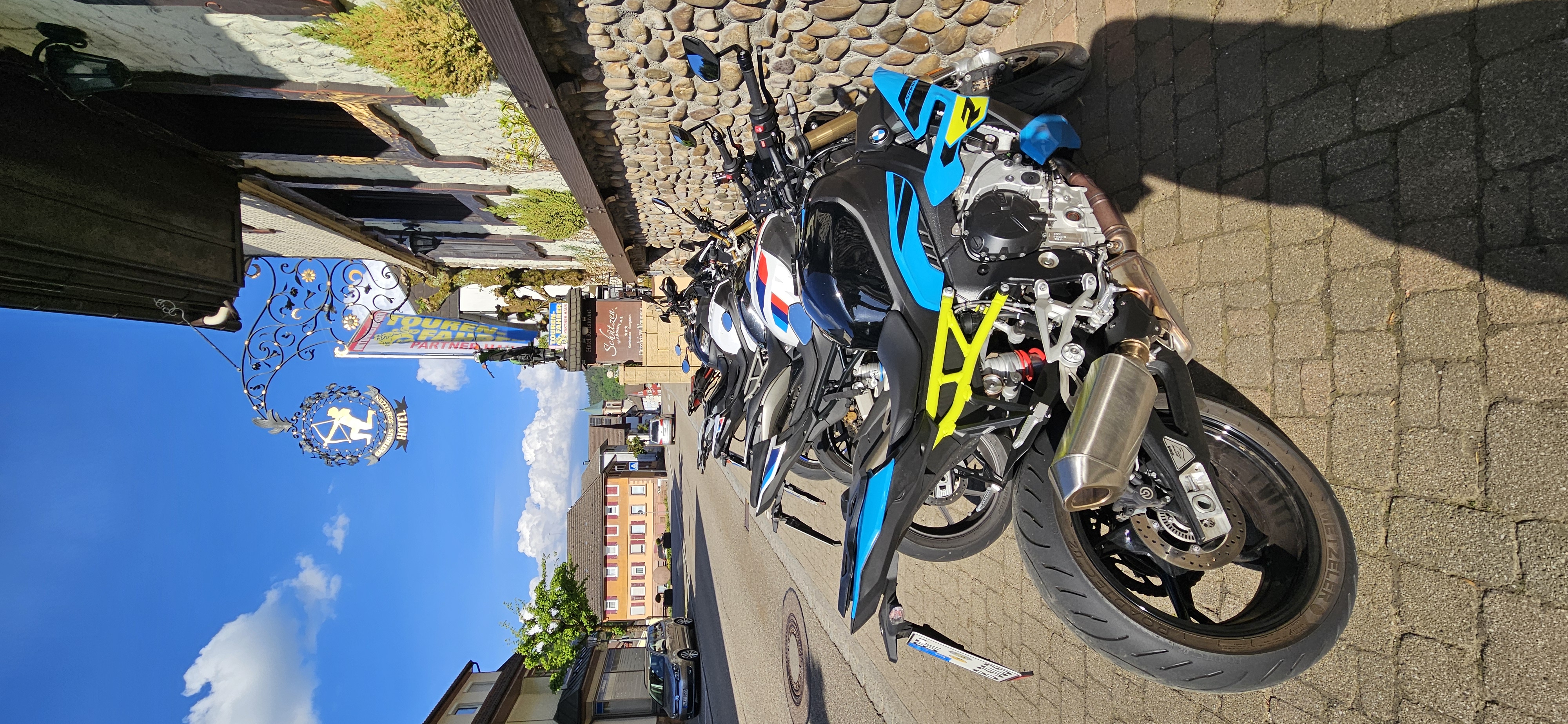 Bikerhotel "Schützen"
